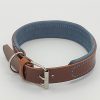Collar de cuero con forro acolchado de piel de cabra