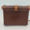 Bolso mediano de piel marron oscuro vista trasera